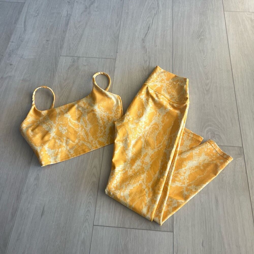 Carbon 38 Yellow Snake Skin Print Leggings and top size S
